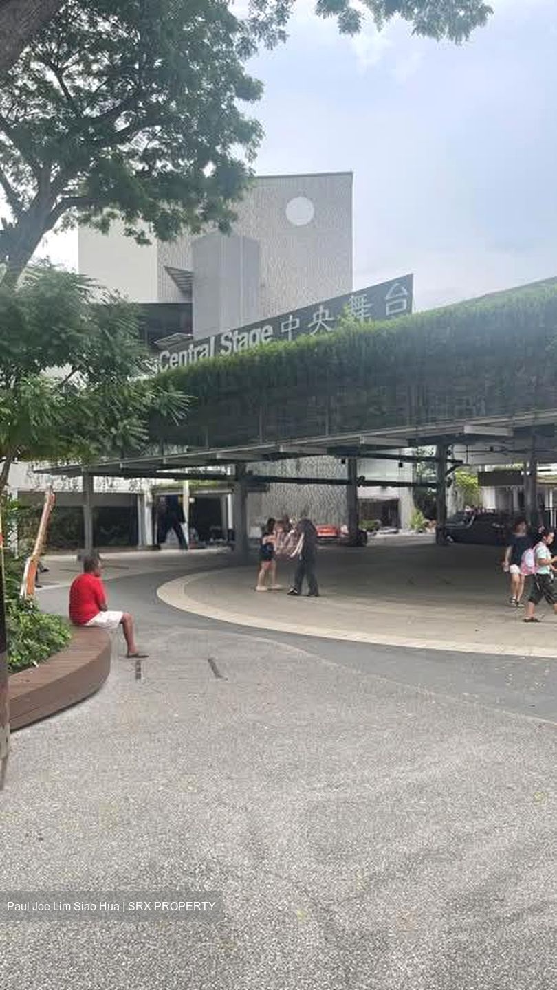 Ang Mo Kio Avenue 8 (D20), Shop House #584778301
